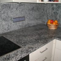 Arbeitsplatte aus Kösseine-Granit